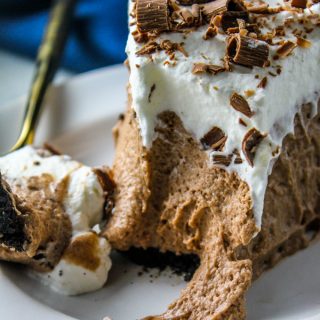 No Bake Chocolate Mousse Pie